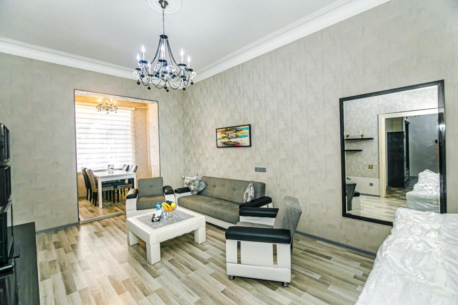 Azneft Square Deluxe Apartment Bakoe Buitenkant foto
