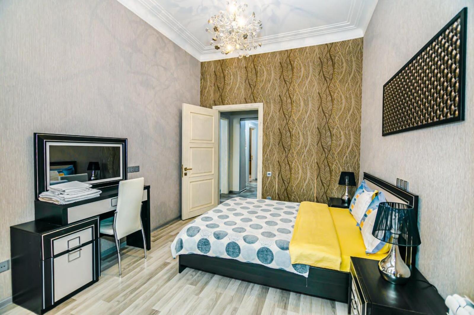 Azneft Square Deluxe Apartment Bakoe Buitenkant foto